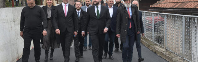 Zukorlić u Prijepolju – Obišao novoasfaltiranu ulicu koju je finansirao njegov kabinet