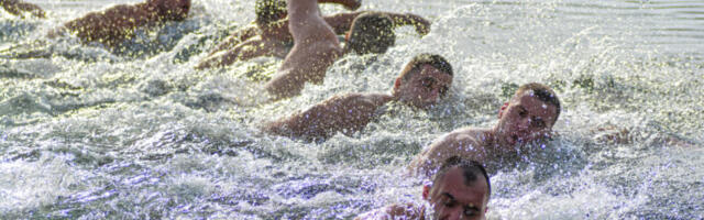 Zašto se pliva za Časni krst? Sveštenik Aleksandar otkriva pravoslavnu tradiciju