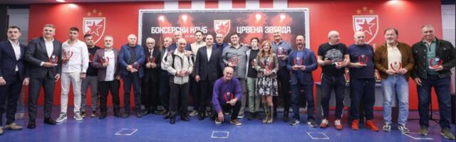 ZVEZDA ODALA PRIZNANJE SVOJIM LEGENDAMA: Svečanost privukla velikane plemenite veštine na Marakani