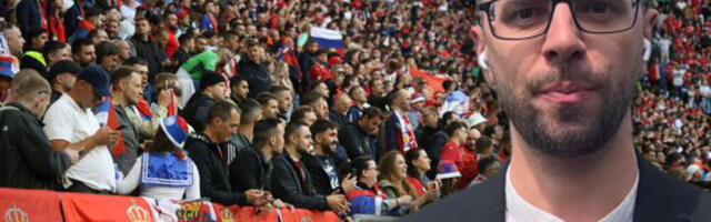 SRBOMRZAC PONOVO PROVOCIRAO: Albanski novinar koji je izbačen sa EURA šetao po Prištini sa zastavom Velike Albanije