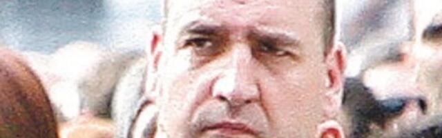 Izrešetan dok je čitao vesti na klupi: Misterija ubistva Dragoslava Miloradovića