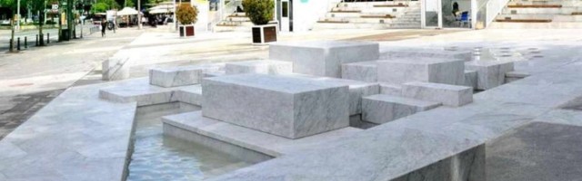 PUŠTENA U RAD FONTANA NA CVETNOM TRGU!