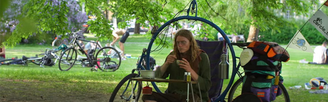 Transformers na DVA točka: Ovaj bicikl ima krevet, radni sto, kuhinju, a težak je 3,5 kilograma (VIDEO)