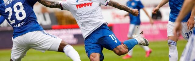 Ruši se Dinamova imperija: Livaja zario Modrima nož u srce, Hajduk pokorio Maksimir