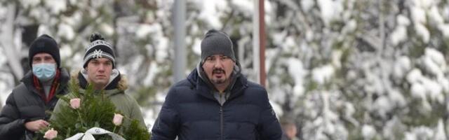 JUTJUBER DULE STIGAO NA SAHRANU: Branio je od Bake Praseta, a sad je došao da je ISPRATI NA VEČNI POČINAK! (VIDEO)