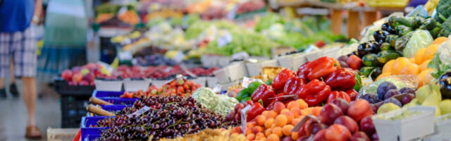 SNIŽAVA HOLESTEROL I REGULIŠE NIVO ŠEĆERA U KRVI: Omiljenu namirnicu svi zaboravljaju, a ima malo kalorija i prepuna je VITAMINA!