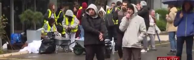 SILEDžIJSTVO BLOKADERA SE NASTAVLjA: Hoće nasiljem da otmu državu