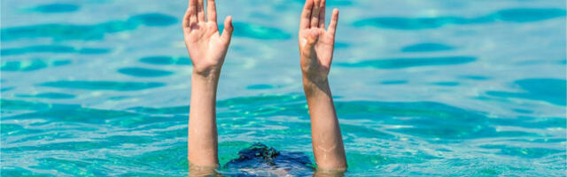 OGROMNA TRAGEDIJA! Skočio u more da spasi dvoje dece koja su se davila, pa se utopio!