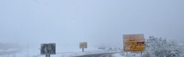 SPREMNI KAMIONI, RIZLA I SO U OPŠTINI KLADOVO: Za vikend najavljeno pogoršanje vremena, grad pod punom opremom dočekuje snežne padavine