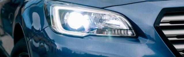 Zapanjujući trik: Kako da požuteli farovi na vašem automobilu zasijaju kao NOVI