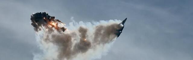 RAT U IRANU IZMAKAO KONTROLI: Jezivi snimci olupine "Strajk Igla" preplavili mreže! Teheran ucenio glavu američkog pilota, nudi se velika nagrada za njegovo hvatanje! (FOTO, VIDEO)
