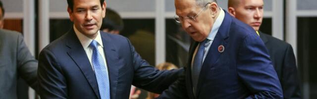 Lavrov neočekivanim odgovorom šokirao novinarku: Pitali ga da li Rusija pomaže Iranu protiv SAD, on joj poručio "Lepa frizura!" (VIDEO)