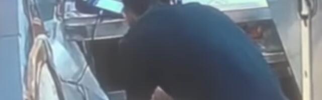 Pogledajte snimak drske krađe! Lopovi ponovo "operišu" na ovoj lokaciji u Beogradu (VIDEO)