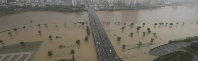 TAJFUN NOSI SVE PRED SOBOM! Više od 50 osoba je povređeno, a četiri se vode kao nestale(FOTO)