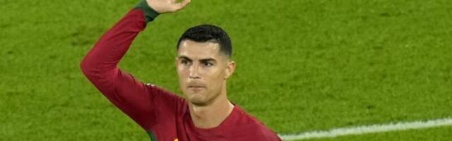 "BEZ IKAKVOG POŠTOVANjA, GLEDAJTE ME U OČI!" Kristijano Ronaldo "poludeo" na konferenciji za medije pred meč sa Danskom