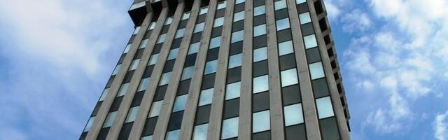 Jumko i Komrad platili 120.000 za prevoz radnika na skup naprednjaka u Vranjskoj Banji