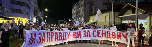 Dva lica Niša: protest i skup protiv blokada obeležili subotu veče