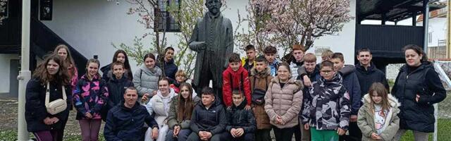 Putovanje kroz istoriju i veru: Učenici iz Vojvode Stepe na velikoj edukativnoj turi