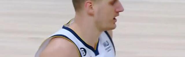 Jokić proigravao saigrače, Denver srušio Finiks (VIDEO)