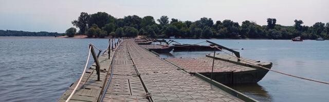 Vojska rasklopila pontonski most postavljen na Velikoj Moravi kod Svilajnca: U pitanju je privremena mera