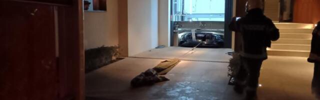 AUDI POZNATOG SRPSKOG KOŠARKAŠA PROPAO KROZ TERETNI LIFT! Detalji drame na Vračaru: Vatrogasci zatekli JEZIV PRIZOR - porodica zarobljena u PRIGNJEČENOM VOZILU