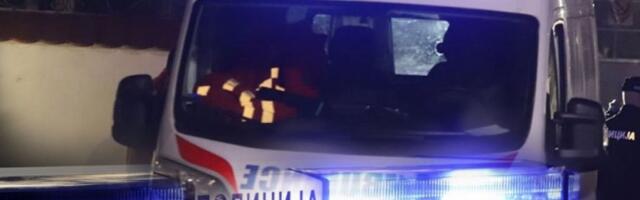 ŽENA SA METKOM U GLAVI NAĐENA U STANU NA  PALILULI! Lekari joj se bore za život!