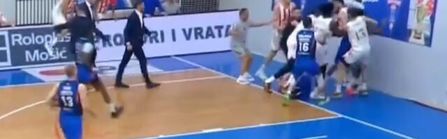 Opšti haos u Čajetini: Velika tuča na terenu! Isključeno šest igrača, po trojica iz Zvezde i Zlatibora /VIDEO/