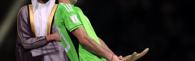 ODRASTAO U BEDI, NIJE IMAO NI ZA RAČUNE, A ONDA POSTAO NAJBOLJI NA SVETU UZ VELIKI SKANDAL: Nikada nije izgubio finale, a poslednje uzeo sa slomljenim prstom