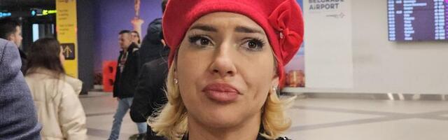 JOVANA JEREMIĆ OBJAVILA FOTOGRAFIJU SA POČETKA KARIJERE: Nećete verovati kako je izgledala - Samo je oči odaju