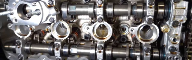 Lexusov motor nakon 355.000 kilometara oštre vožnje (VIDEO)