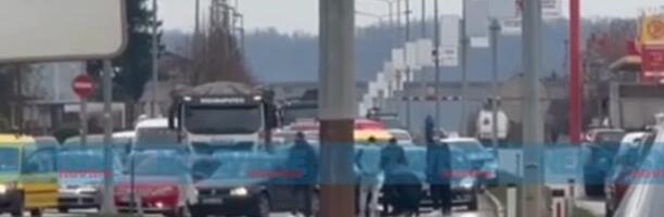 TEŠKA NESREĆA U BANJALUCI: Povređena najmanje jedna osoba, objavljen snimak! (VIDEO)