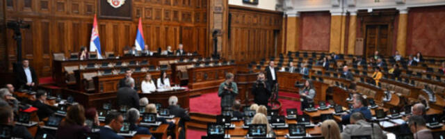 Нова седница Скупштине почела постављањем посланичких питања