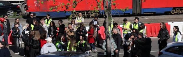 Opozicionar tvrdi: Blokaderi sve rade po diktatu stranaca, hoće da nas ukinu i zamene