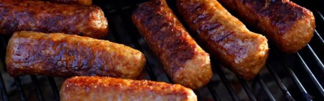 Domaći juneći ćevapi za početnike: Bolji nego kafanski, a spremaju se nikad lakše