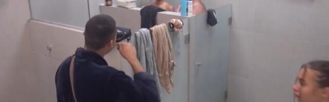 (FOTO 18+) Mina oralno zadovoljila cimera! Klečala pred punim kupatilom, on odlepio