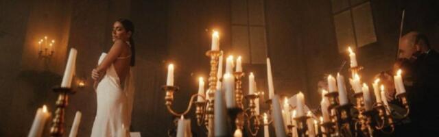 ODAKLE JOJ PRAVO? Marina Visković snimila spot u crkvi, društvene mreže gore - OGLASIO SE PEVAČICIN TIM!