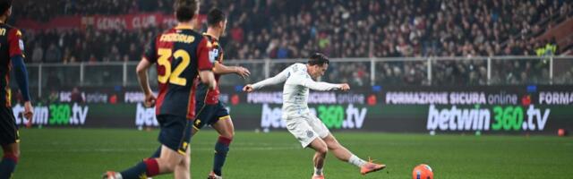 INTER PREUZEO PRVO MESTO: Nero-azuri iskoristili kikseve Milana i Napolija i pobedom u Đenovi zaseli na vrh