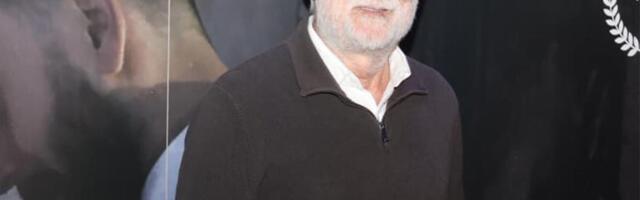 Zapevao čuvenu "Mesečinu", ona ga nije ispuštala iz zagrljaja: Pogledajte kako Lazar Ristovski napravio "lom" u kafani