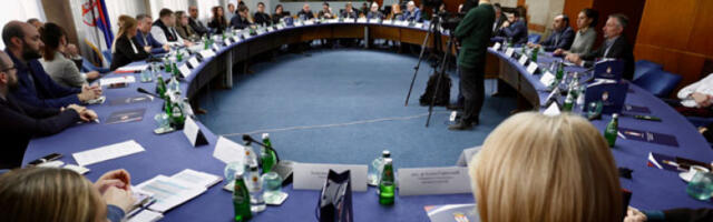 Округли сто: убрзани развој ИТ сектора, студијске програме прилагодити тржишту