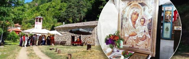 Prizori čuda iz manastira Svetog Ilije obišli svet! Ikonama svetaca vatreni oganj nije mogao da naškodi (FOTO)