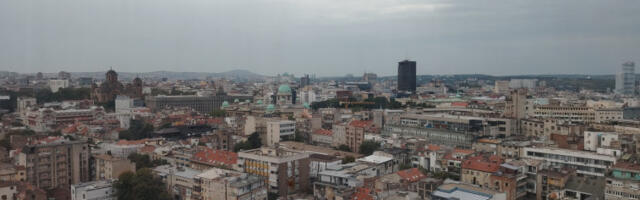 Данас променљиво облачно, местимично са кишом и пљусковима, температуре до 23 степена