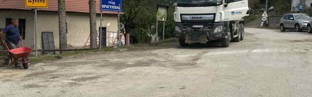 Pred šatorsko veselje u Dulenima JKP Šumadija „redovno održavala“ selo