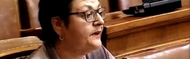 Gordana Čomić - SNS ministarka za jednokratnu upotrebu