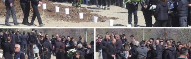 NAJTUŽNIJA POVORKA KOJU JE REGION DOŽIVEO! Porodice nastradalih krenule ka rakama, Hitna pomoć na oprezu! (VIDEO)