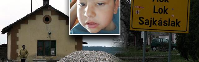 Nikola (11) i Borislav (5) žive u kući bez kupatila: Voz im prolazi kroz dvorište, a oni su im JEDINI OSLONAC