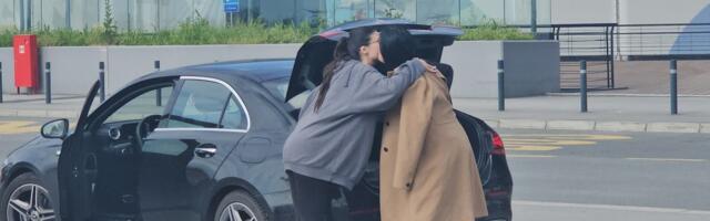 SVEKAR PEVAČICI OSTAVIO BOGATSTVO, ona i dalje nastupa i sama zarađuje: "NE KITIM SE TUĐIM PERJEM"