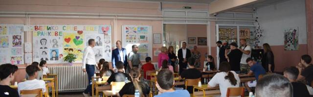 Počinje borba za srednje škole: ocene i mala matura određuju rang
