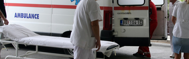 Utrčao Crnogorac u ambulantu, vičući: - Doktore...!