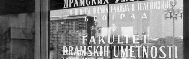Brane se od nalepnica BEJZBOL PALICAMA: Studenti FDU odgovorili na ponudu za DIJALOG (FOTO)