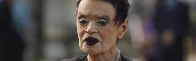 Upoznajte ĆERKU Ruške Jakić koja je svog biološkog oca upoznala kada je imala 18 godina (FOTO)